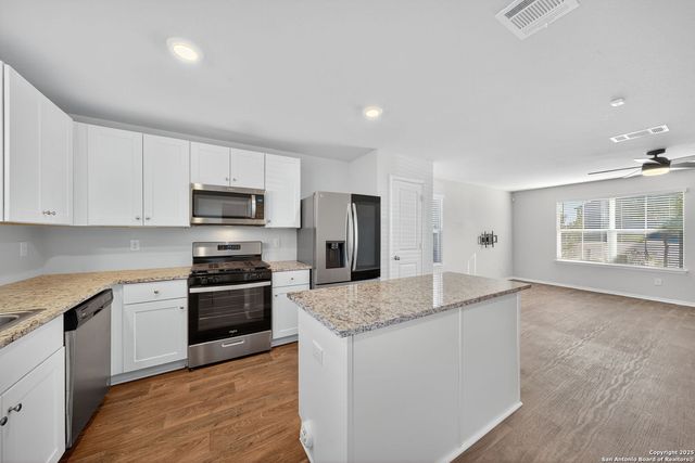 3111 Lamoka Lake, San Antonio, TX 78245