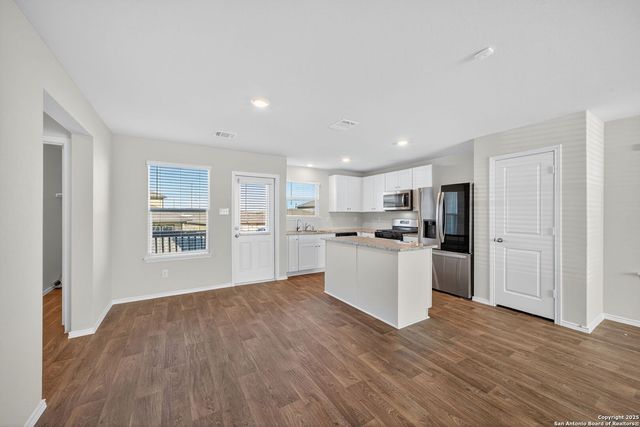 3111 Lamoka Lake, San Antonio, TX 78245