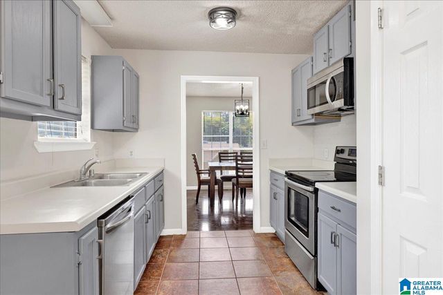 6809 CRYSTAL HILL WAY, Birmingham, AL 35212