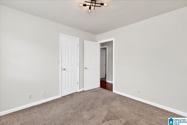 6809 CRYSTAL HILL WAY, Birmingham, AL 35212