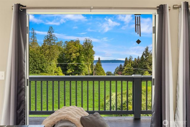 39170 NE No Name Place, Hansville, WA 98340