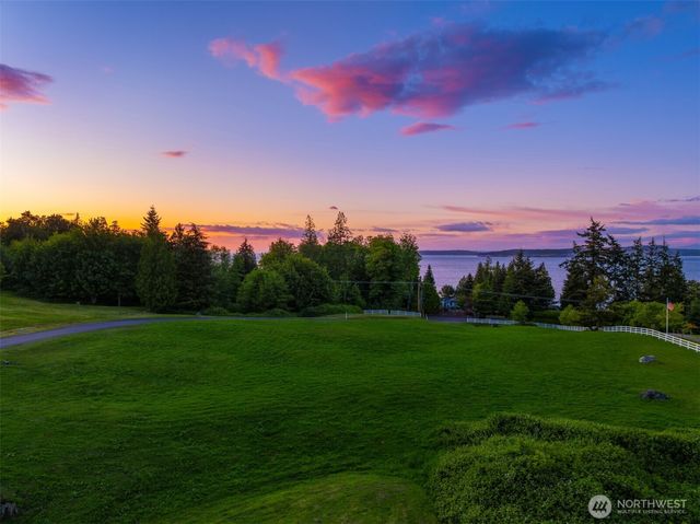 39170 NE No Name Place, Hansville, WA 98340