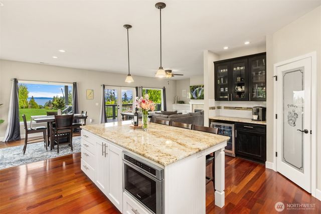 39170 NE No Name Place, Hansville, WA 98340