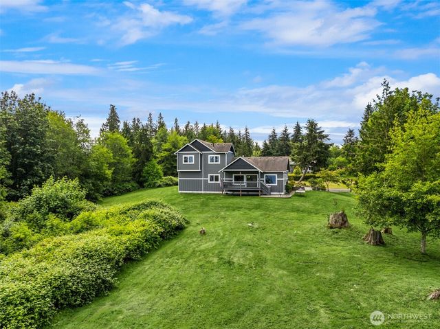 39170 NE No Name Place, Hansville, WA 98340