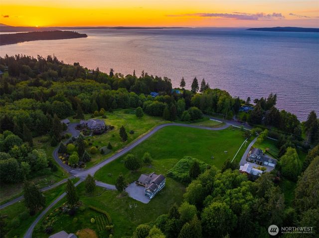 39170 NE No Name Place, Hansville, WA 98340
