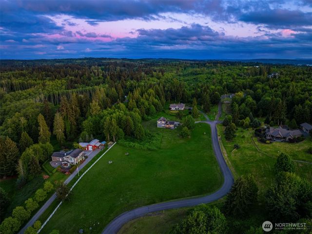 39170 NE No Name Place, Hansville, WA 98340