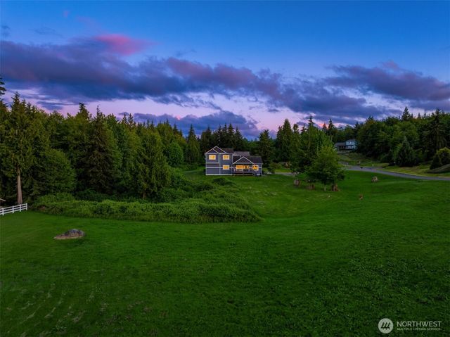39170 NE No Name Place, Hansville, WA 98340