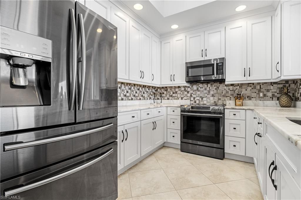 2090 W First ST I2409, FORT MYERS, FL 33901 — photo 2