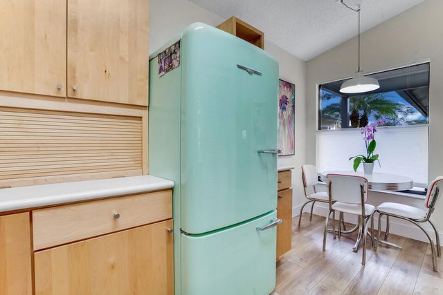 2492 Bedford Mews Drive, Wellington, FL 33414