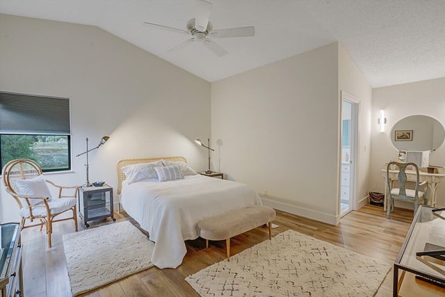 2492 Bedford Mews Drive, Wellington, FL 33414