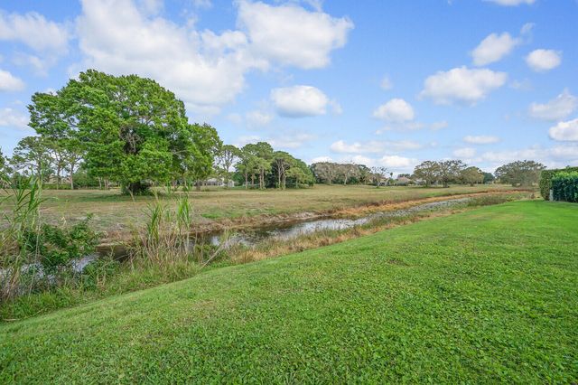 2492 Bedford Mews Drive, Wellington, FL 33414