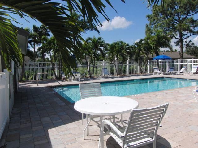 2492 Bedford Mews Drive, Wellington, FL 33414