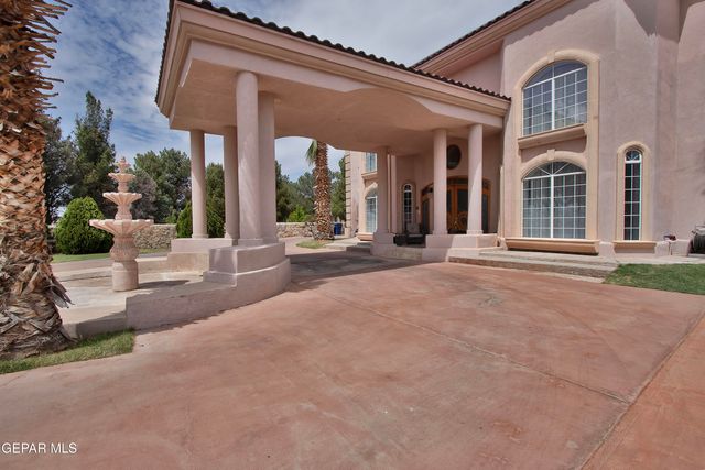 861 COUNTRY CLUB Road, El Paso, TX 79932