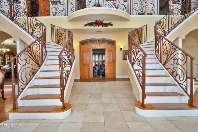 861 COUNTRY CLUB Road, El Paso, TX 79932