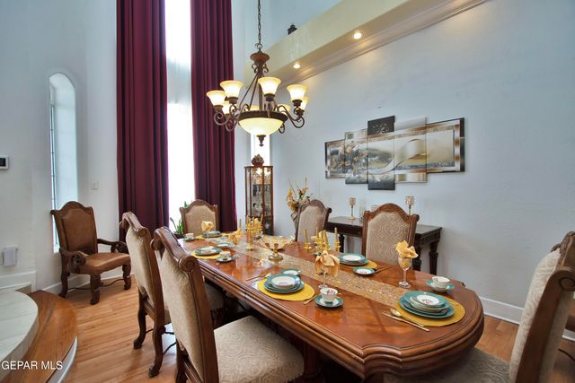 861 COUNTRY CLUB Road, El Paso, TX 79932