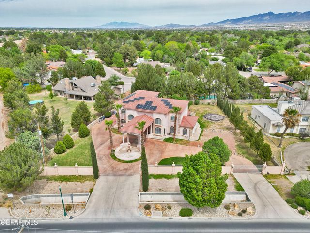 861 COUNTRY CLUB Road, El Paso, TX 79932