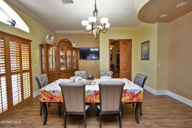 861 COUNTRY CLUB Road, El Paso, TX 79932