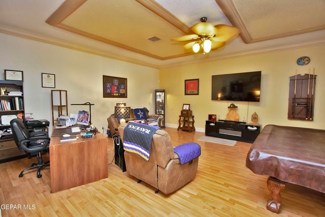 861 COUNTRY CLUB Road, El Paso, TX 79932