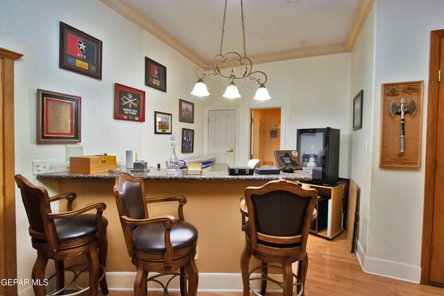 861 COUNTRY CLUB Road, El Paso, TX 79932