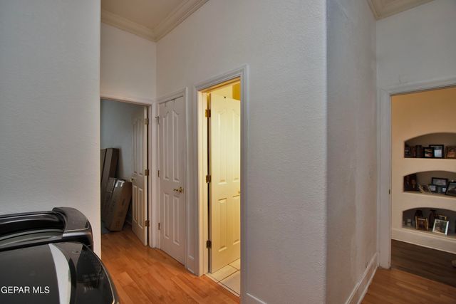 861 COUNTRY CLUB Road, El Paso, TX 79932