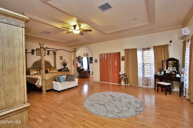 861 COUNTRY CLUB Road, El Paso, TX 79932