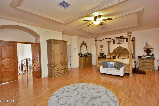 861 COUNTRY CLUB Road, El Paso, TX 79932