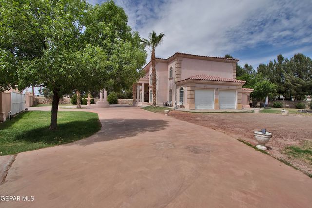 861 COUNTRY CLUB Road, El Paso, TX 79932