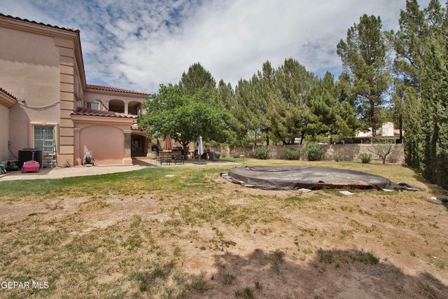 861 COUNTRY CLUB Road, El Paso, TX 79932