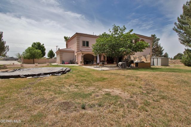 861 COUNTRY CLUB Road, El Paso, TX 79932