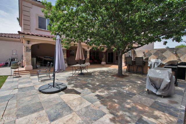 861 COUNTRY CLUB Road, El Paso, TX 79932