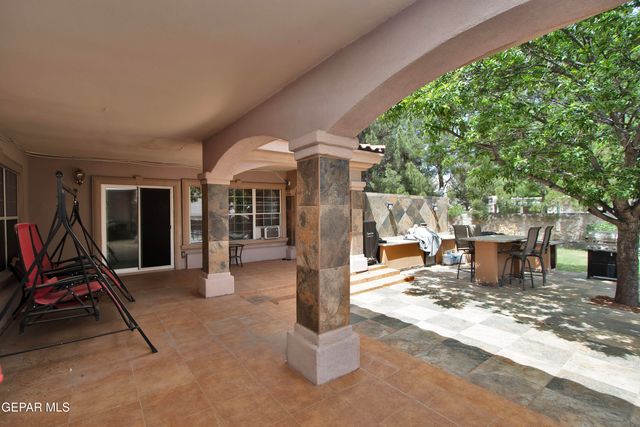 861 COUNTRY CLUB Road, El Paso, TX 79932