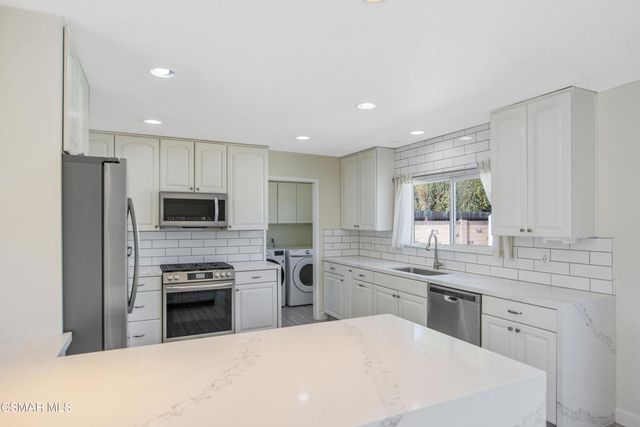 248 Cathy Drive, Newbury Park, CA 91320