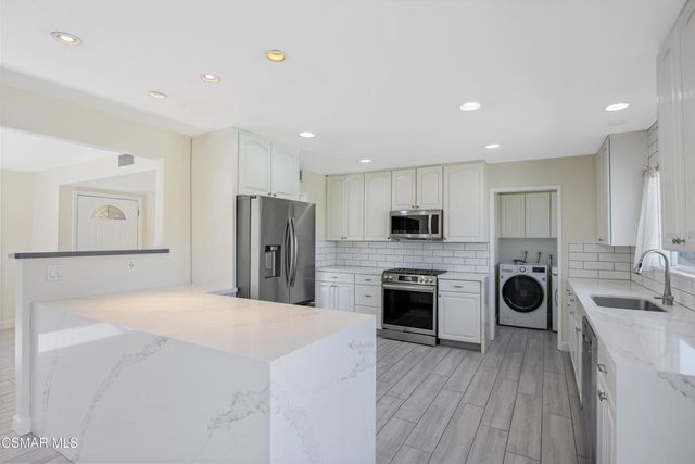 248 Cathy Drive, Newbury Park, CA 91320