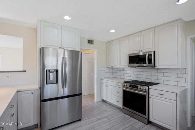 248 Cathy Drive, Newbury Park, CA 91320