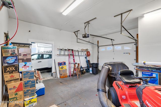 82 Scott Drive, Bayville, NJ 08721