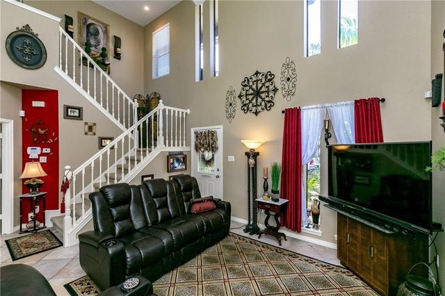 8206 Etienne Dr, Corpus Christi, TX 78414