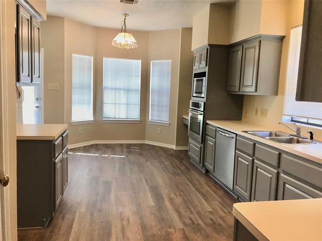 835 Prairie Brook Court, Houston, TX 77062