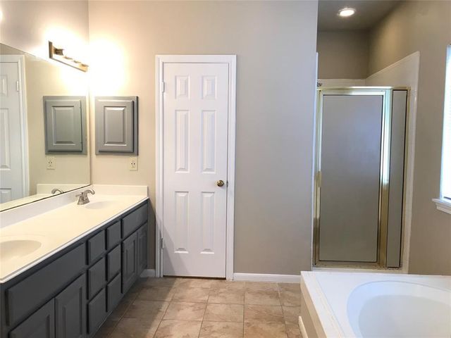 835 Prairie Brook Court, Houston, TX 77062