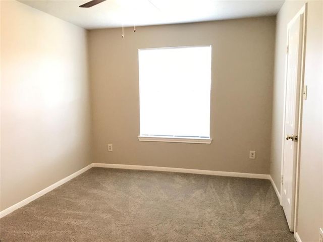 835 Prairie Brook Court, Houston, TX 77062
