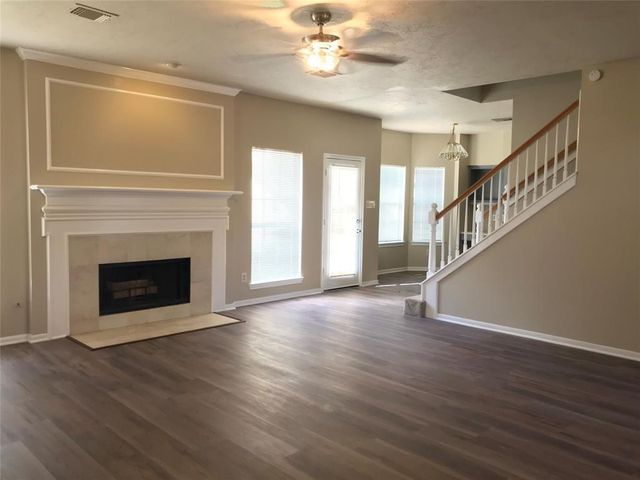 835 Prairie Brook Court, Houston, TX 77062
