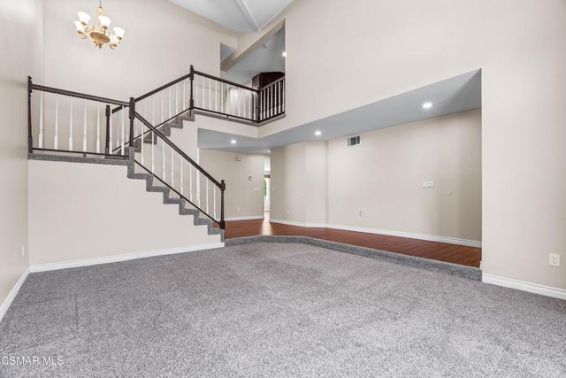 6421 Smoke Tree Avenue, Oak Park, CA 91377