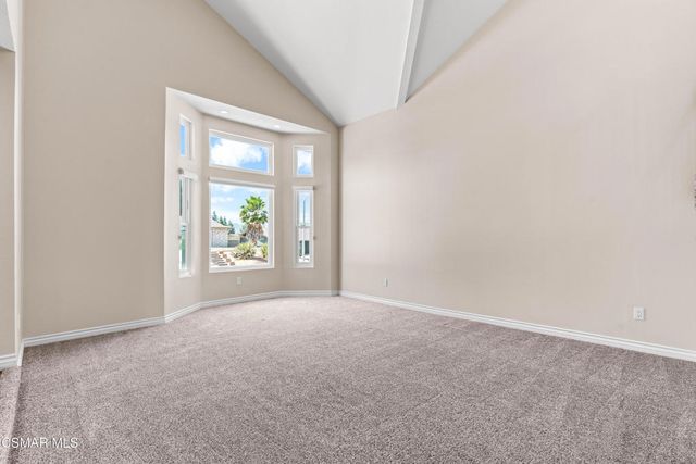 6421 Smoke Tree Avenue, Oak Park, CA 91377