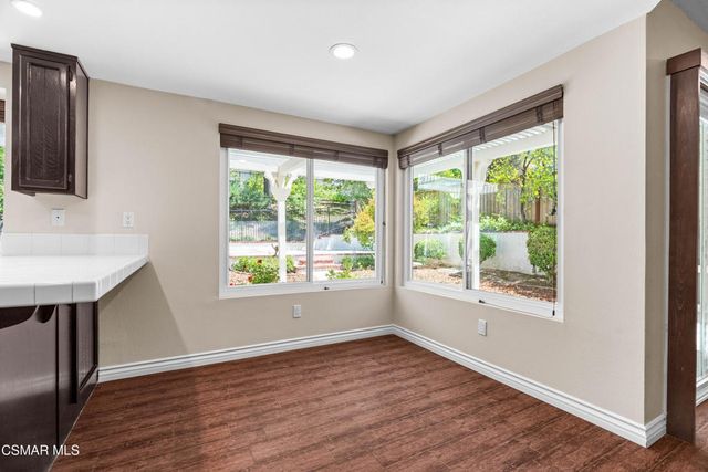 6421 Smoke Tree Avenue, Oak Park, CA 91377