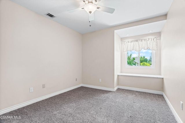 6421 Smoke Tree Avenue, Oak Park, CA 91377