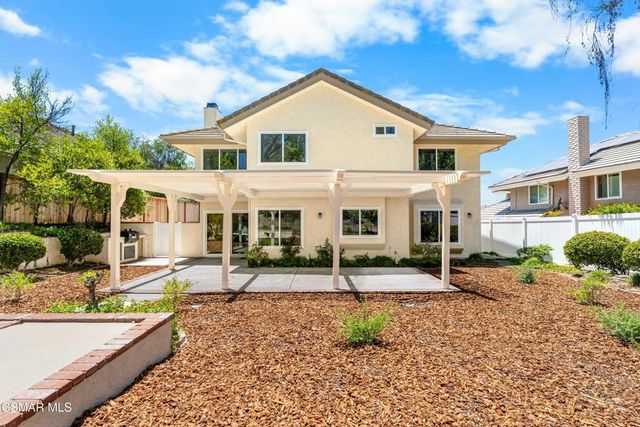 6421 Smoke Tree Avenue, Oak Park, CA 91377