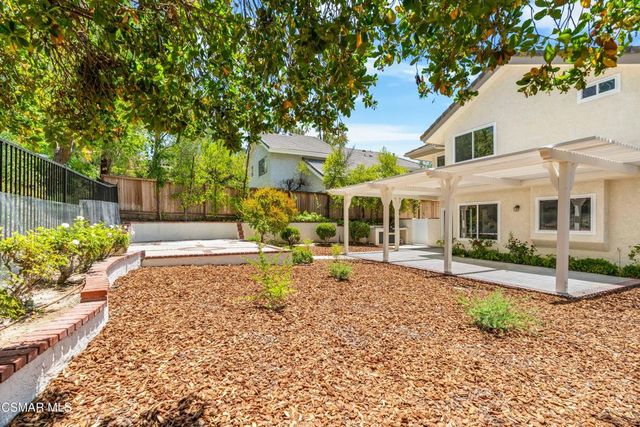 6421 Smoke Tree Avenue, Oak Park, CA 91377