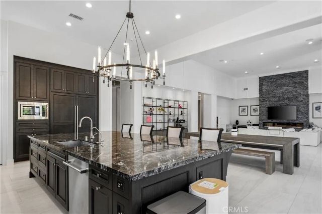 18390 Garner, Yorba Linda, CA 92886