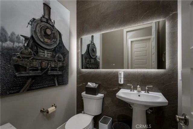 18390 Garner, Yorba Linda, CA 92886