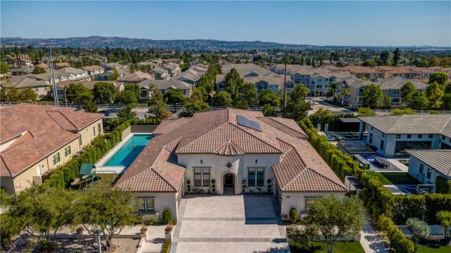 18390 Garner, Yorba Linda, CA 92886