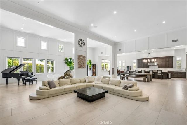18390 Garner, Yorba Linda, CA 92886